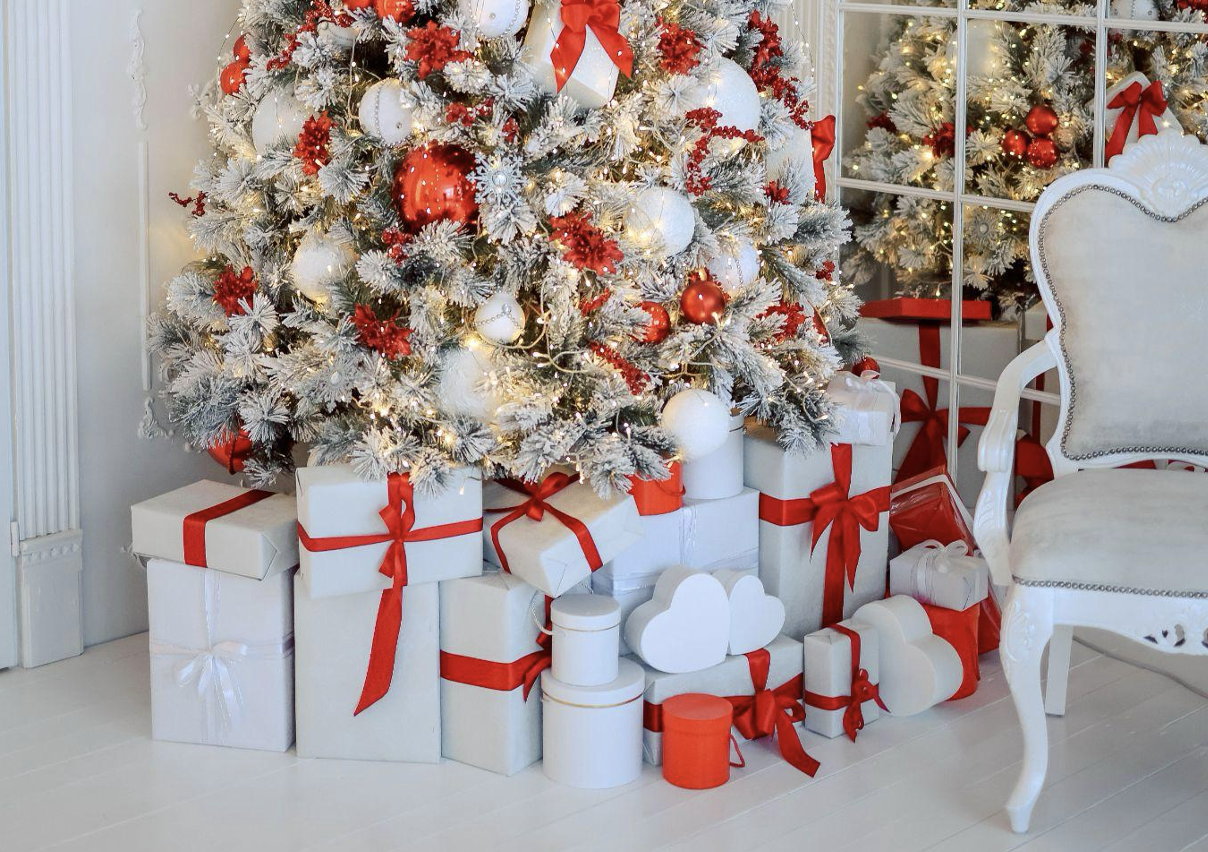 Timeless Charm of Green Artificial Christmas Trees